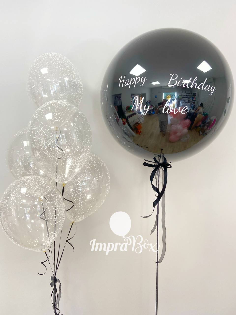 Zestaw_balonow_z_konfetti_i_szklany_balon_z_napisem_personalizowanym