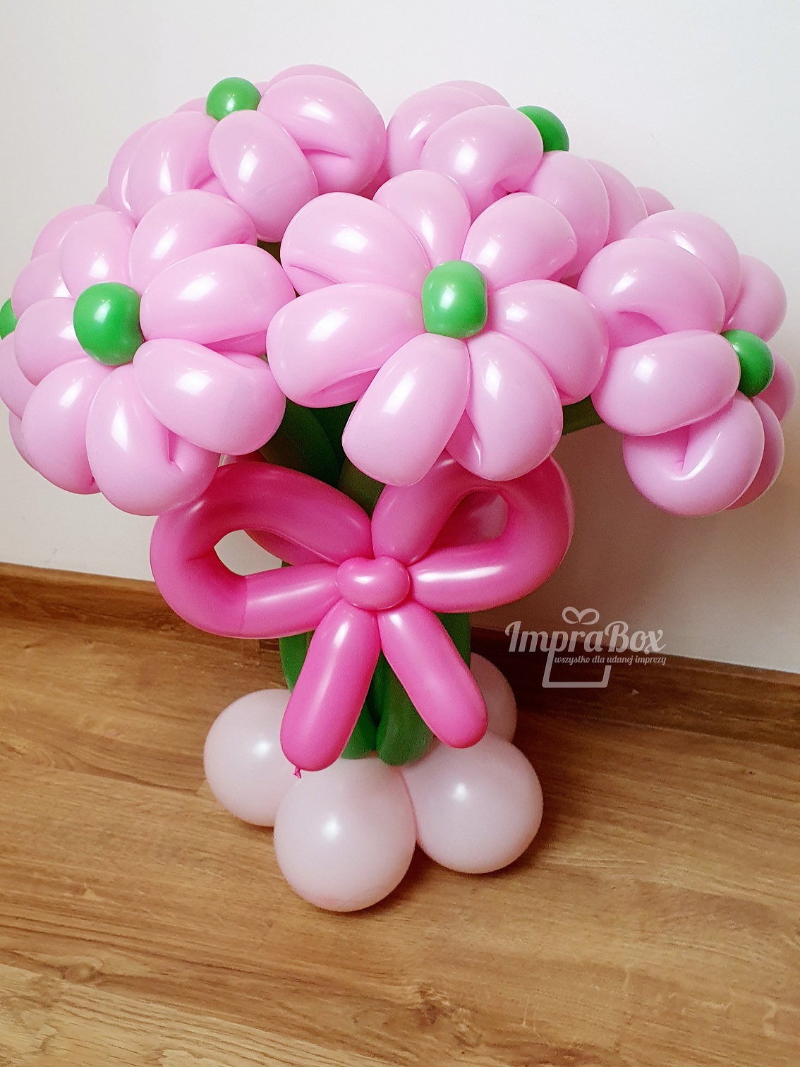 Stokrotki_na_podstawce_7_szt