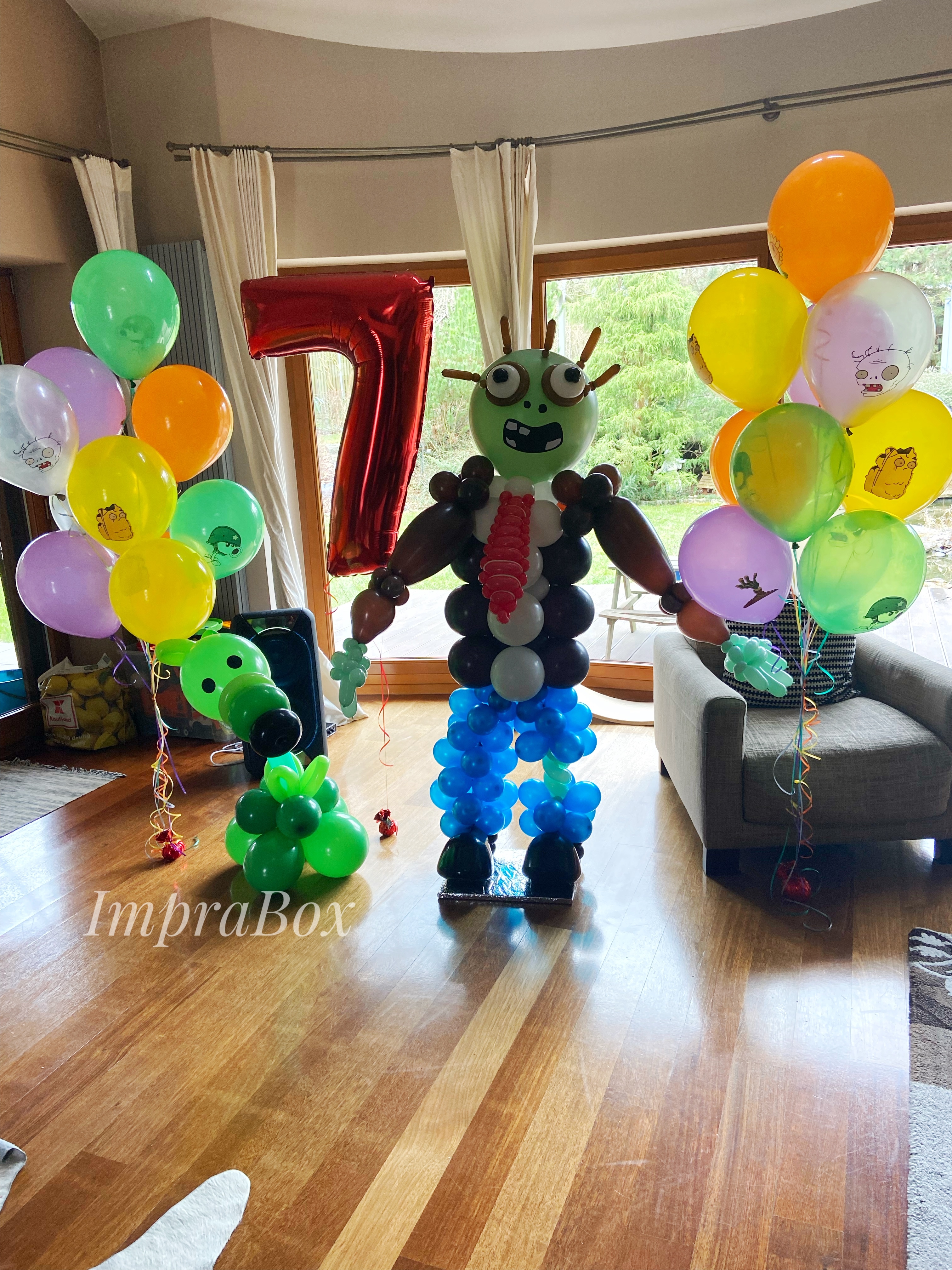 Figura_balonowa_w_stylu_Rosliny_kontra_zombie_Plants_vs._Zombies